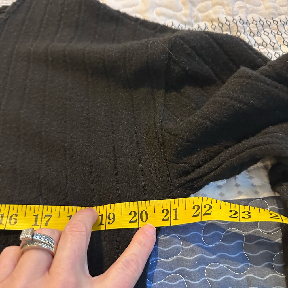Black Ribbed Knit Top - Picture 3 of 4